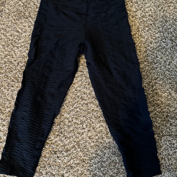 BBB Black Originals cropped (Cropped capri bom bom) - Picture 2 of 2